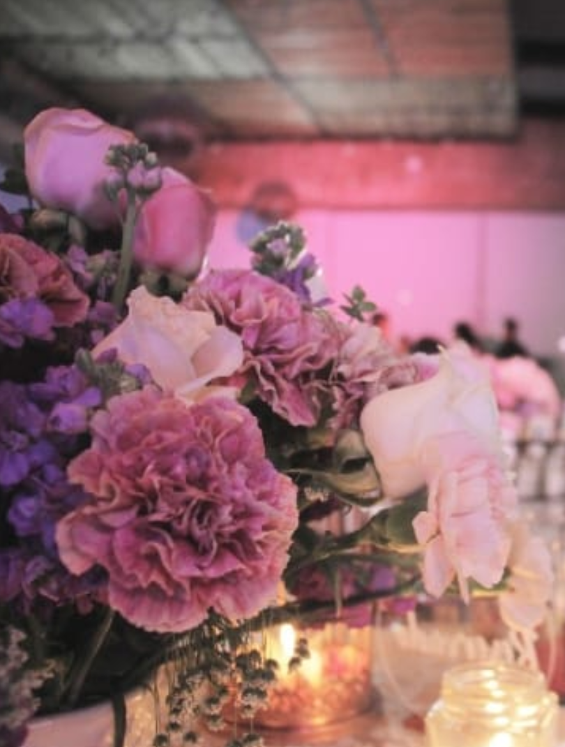 Floral arragement for a wedding, pink main colour